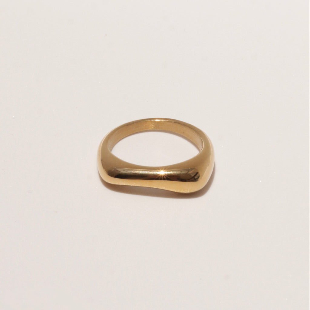GOLDEN SQUARE CUT