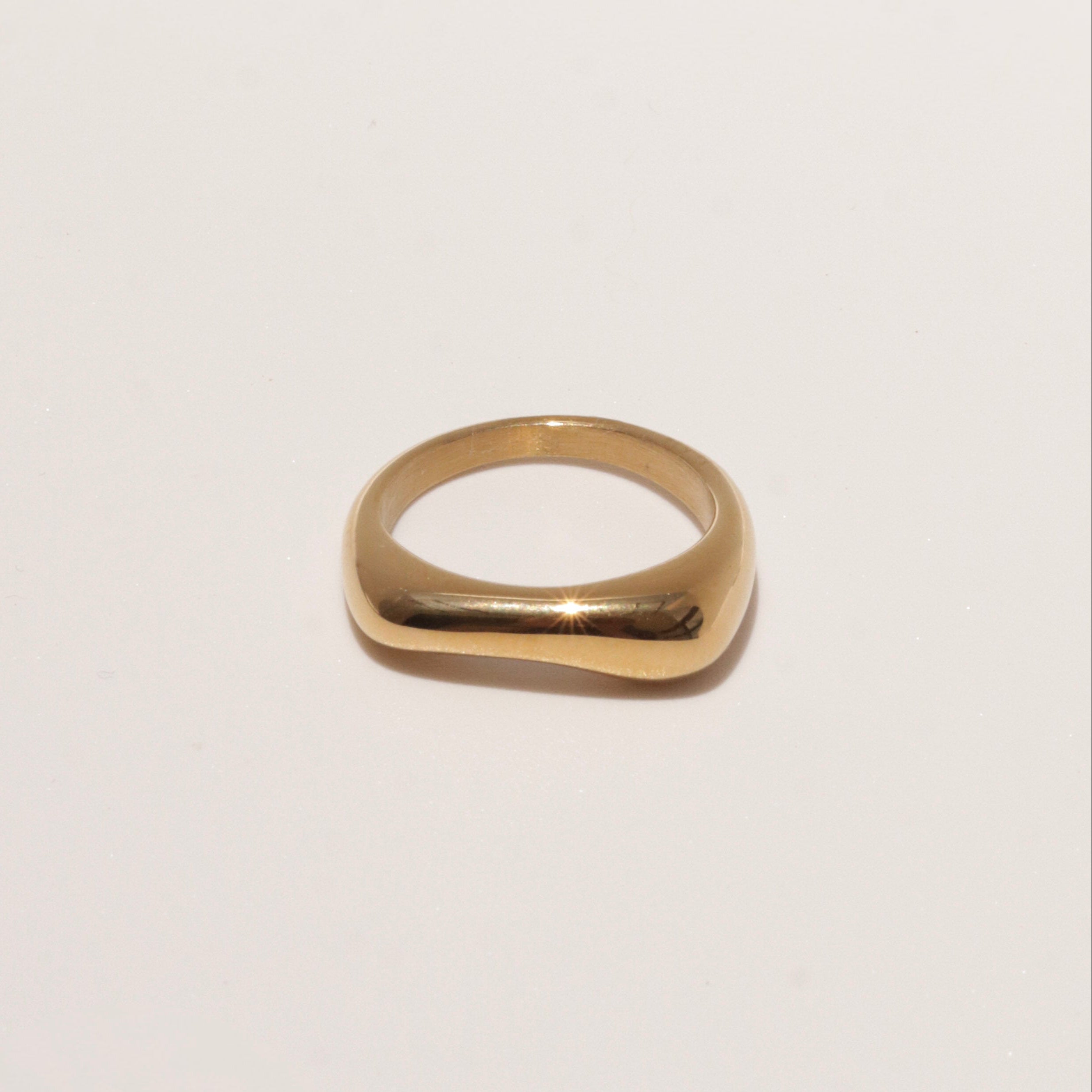GOLDEN SQUARE CUT