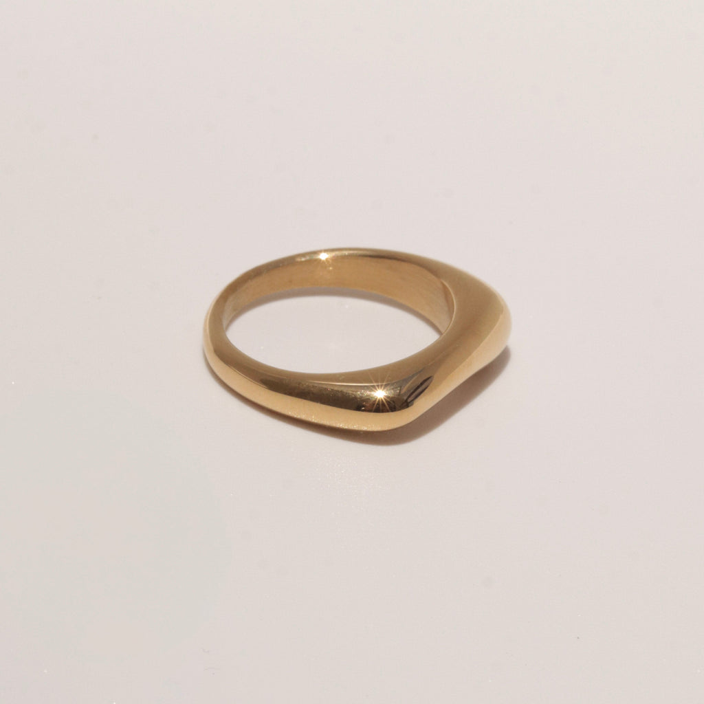 GOLDEN SQUARE CUT