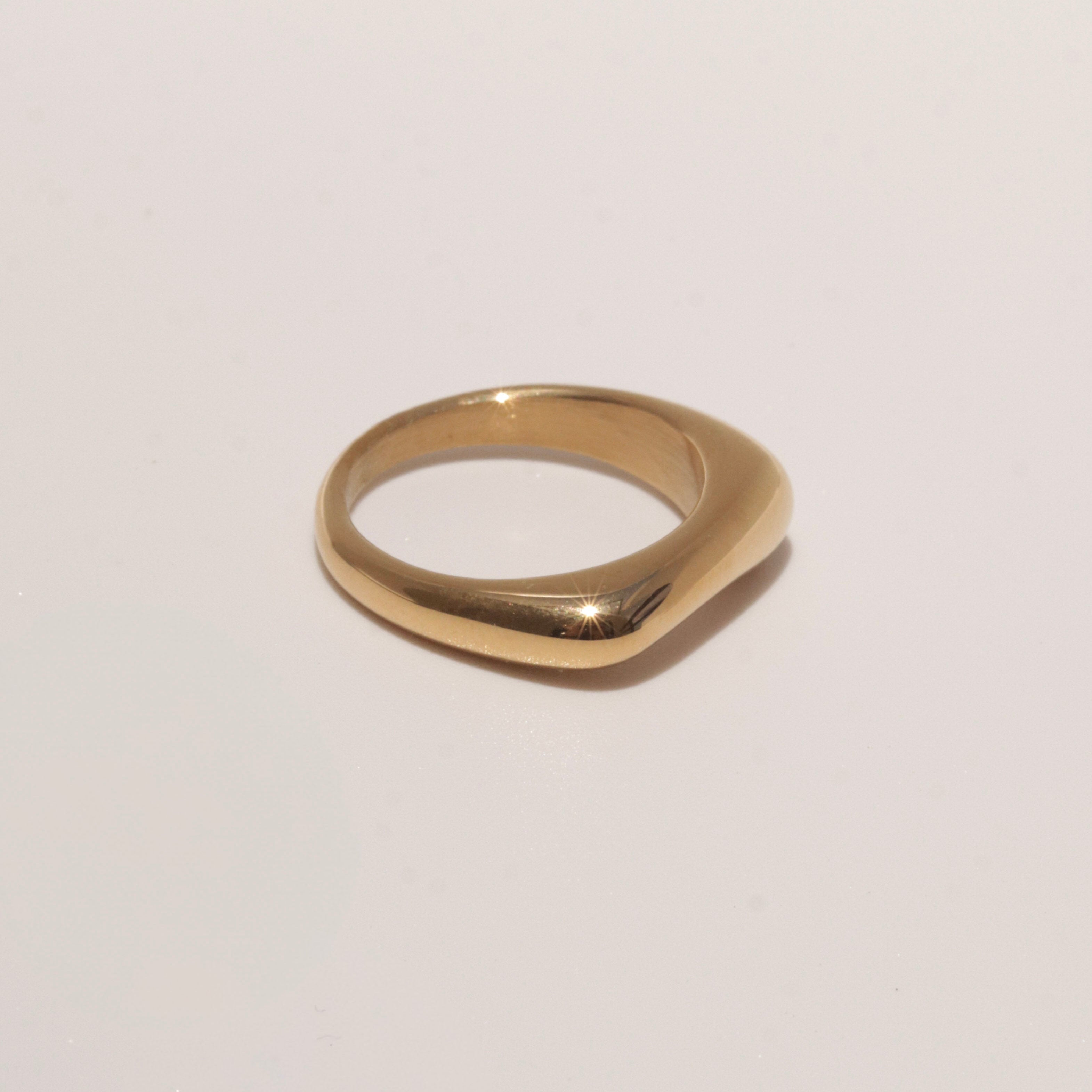 GOLDEN SQUARE CUT