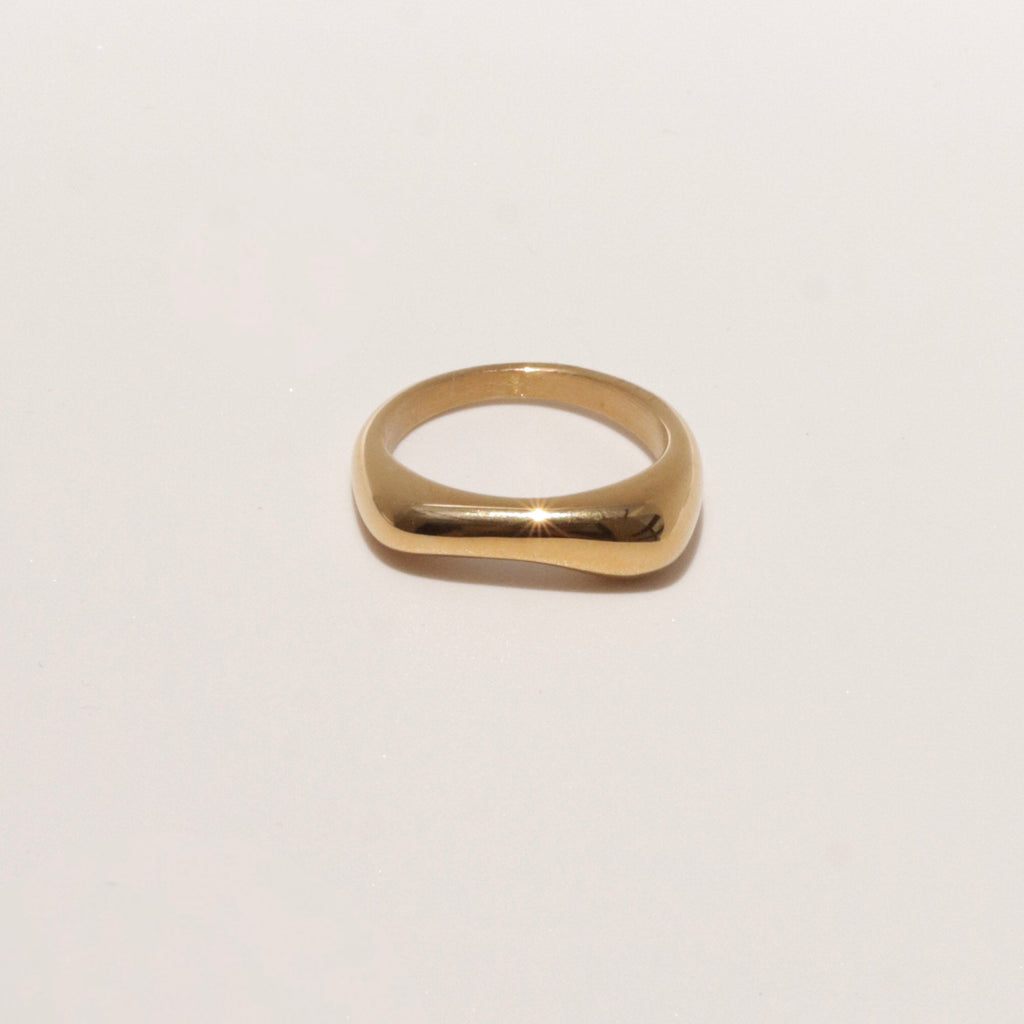 GOLDEN SQUARE CUT