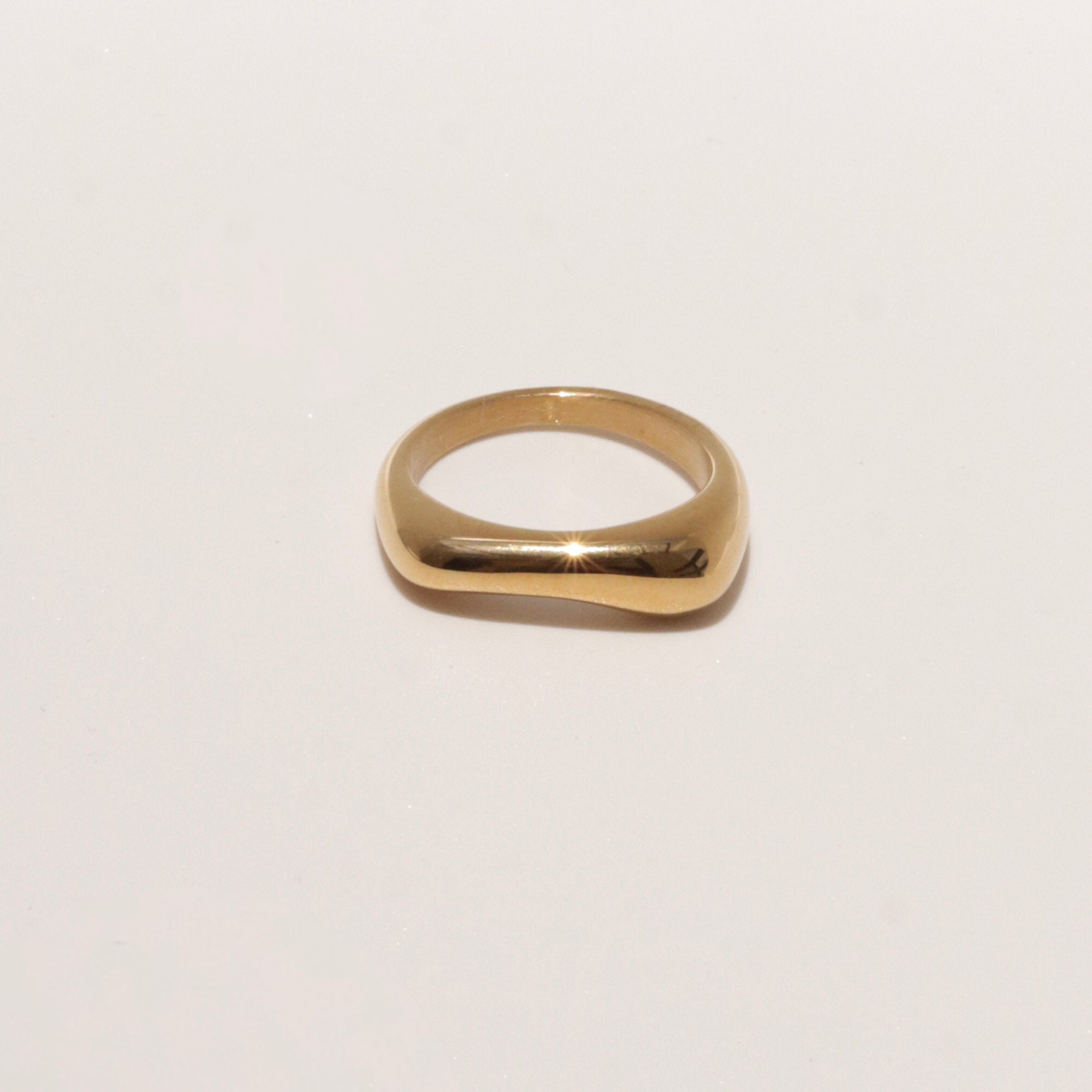 GOLDEN SQUARE CUT